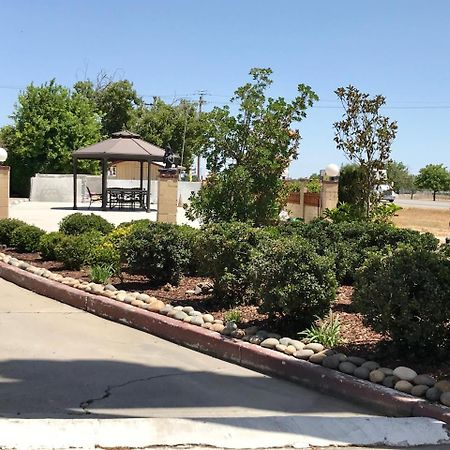 Town & Country Motel Livingston Exterior foto