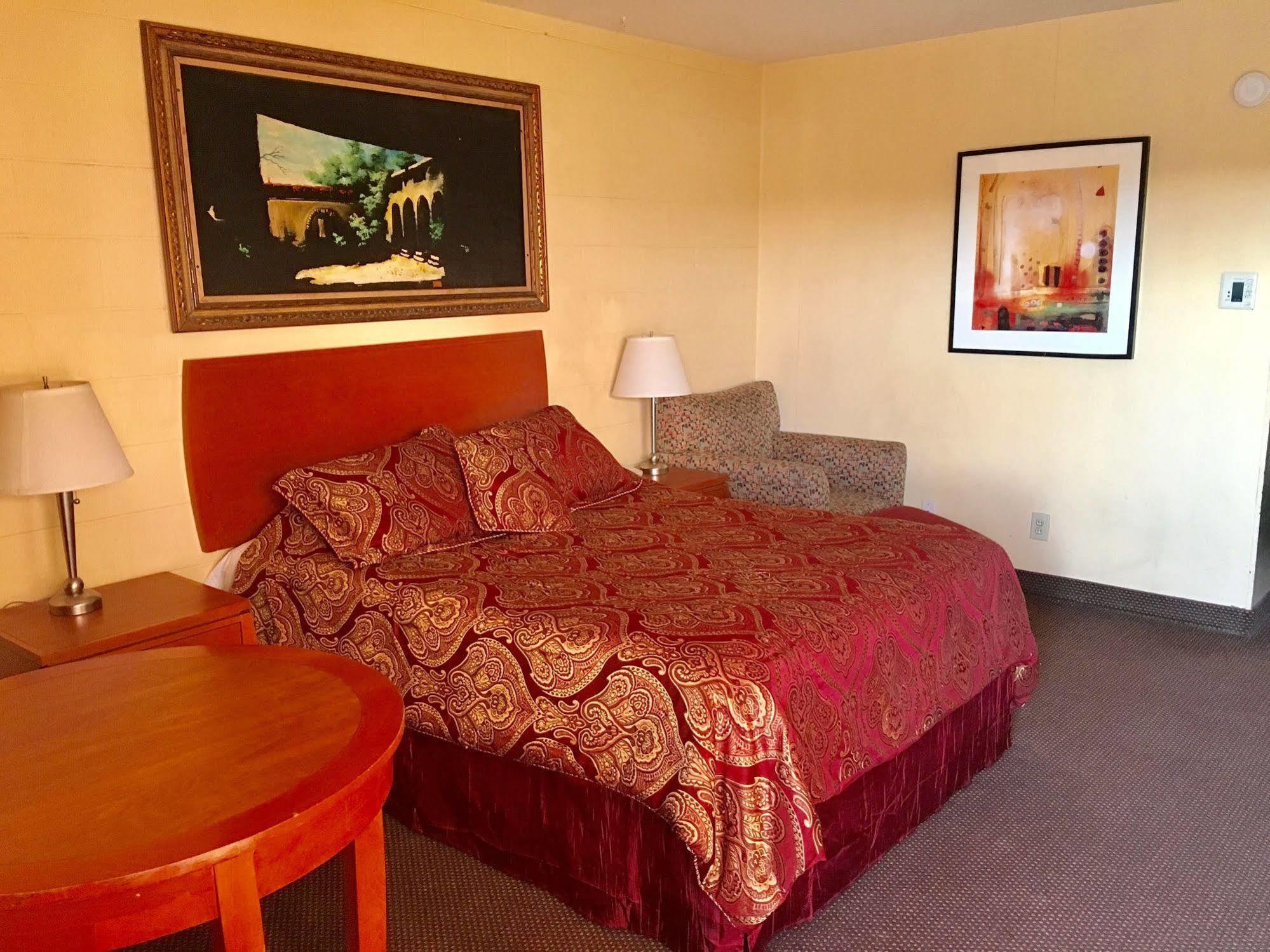 Town & Country Motel Livingston Exterior foto
